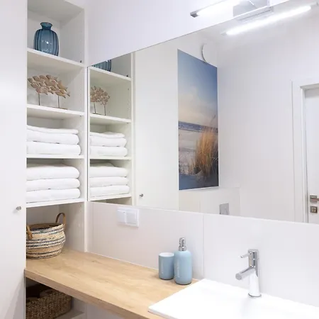 Z Mewami - Bridge & Lejlighed